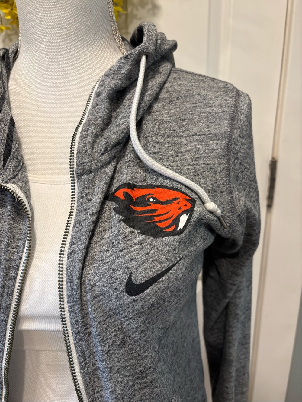 Nike Gray Hooded Zip Jacket with OSU Beavers logo size XS